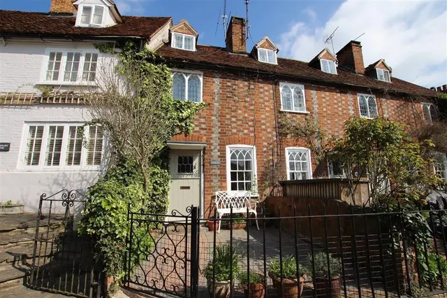 Hardwick Road, Whitchurch-On-Thames, RG8, photo 1