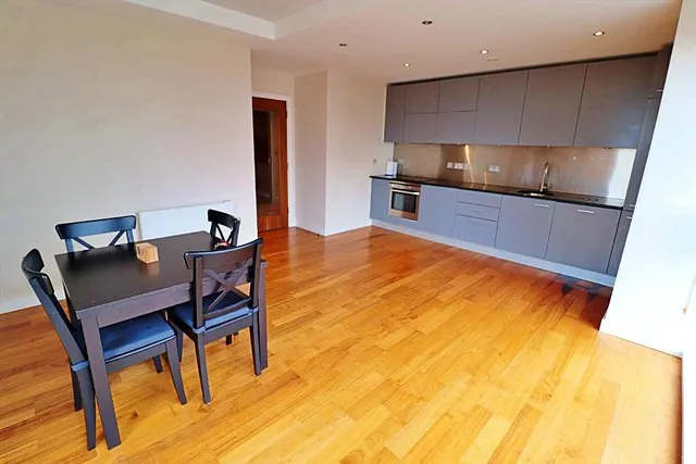 Newport Road, Roath, CF24, photo 3