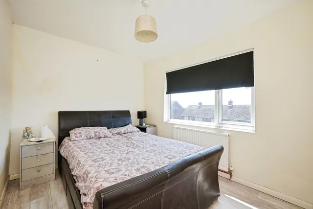 Photo 3 — George Gurr Crescent, Folkestone, Kent, CT19