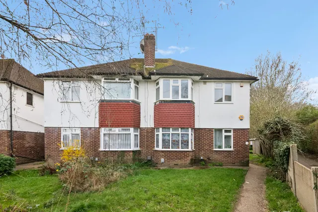 Petworth Close, Northolt, UB5, photo 1