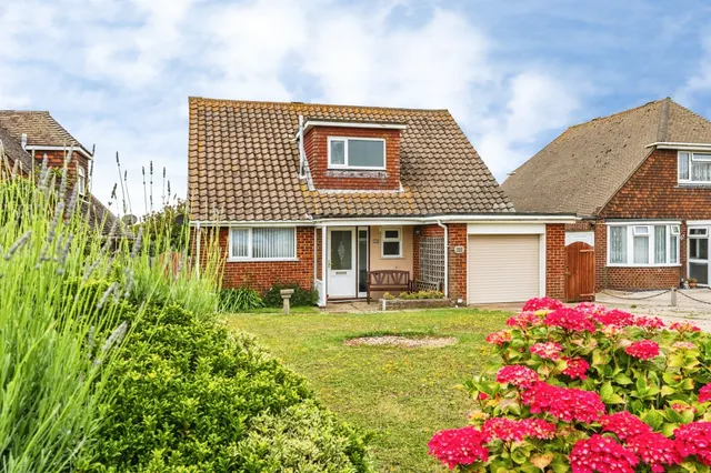 Tudor Close, Seaford, BN25, photo 1