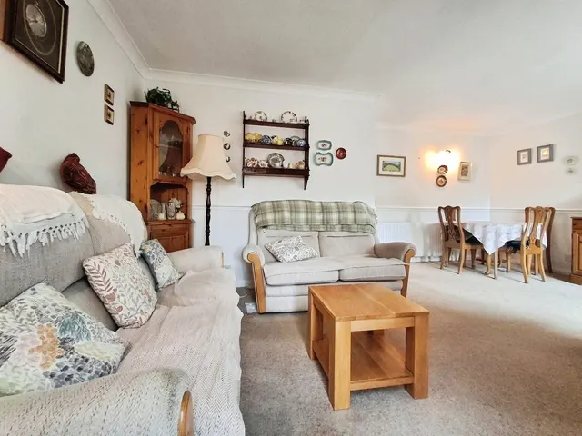 Beaufort Avenue, Kidderminster, photo 2