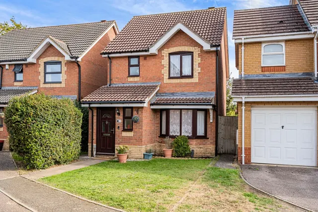 Masefield Way, Royston, SG8, photo 1