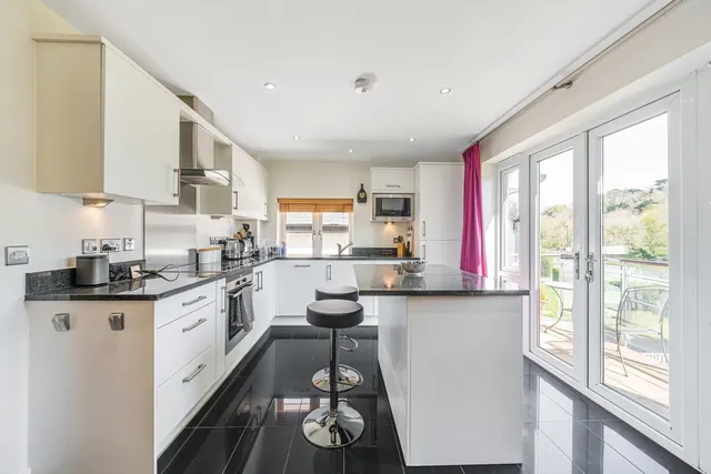 Longworth Drive, Maidenhead, SL6, photo 2