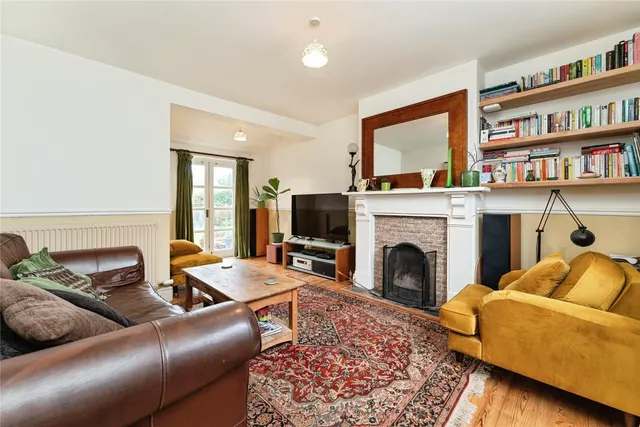 High Street, Haddenham, CB6, photo 3