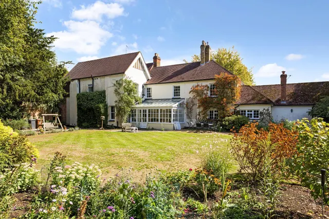 Photo 2 — Aldenham Road, Elstree, WD6