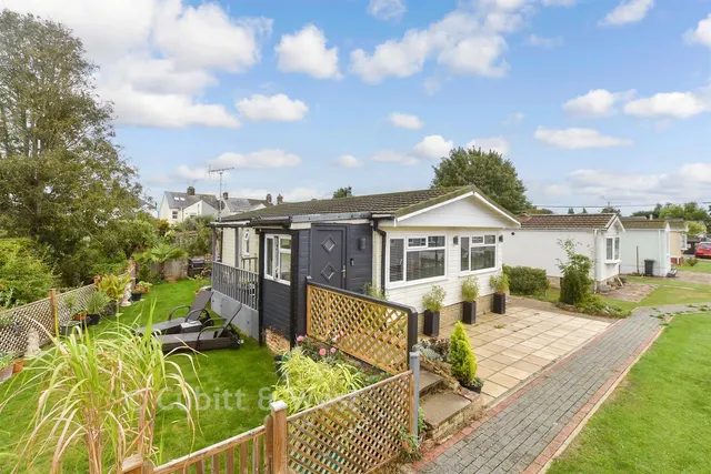 Thornlea Court, Thornlea Park, BN17, photo 1