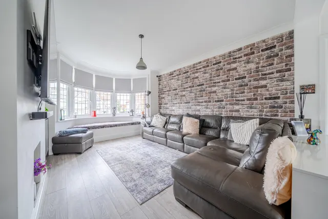 Pickhurst Rise, West Wickham, BR4, photo 3