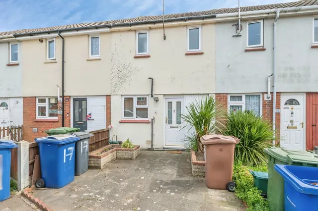 Haig Road, Grays, Essex, RM16, photo 1