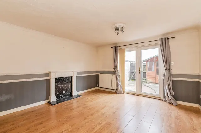 Photo 3 — Haig Road, Grays, Essex, RM16