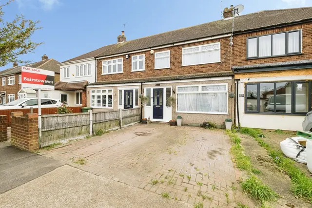 Harlow Road, RAINHAM, Essex, RM13, photo 1