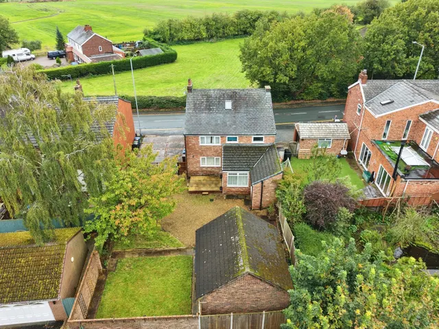 Wigan Road, Shevington, WN6, photo 2
