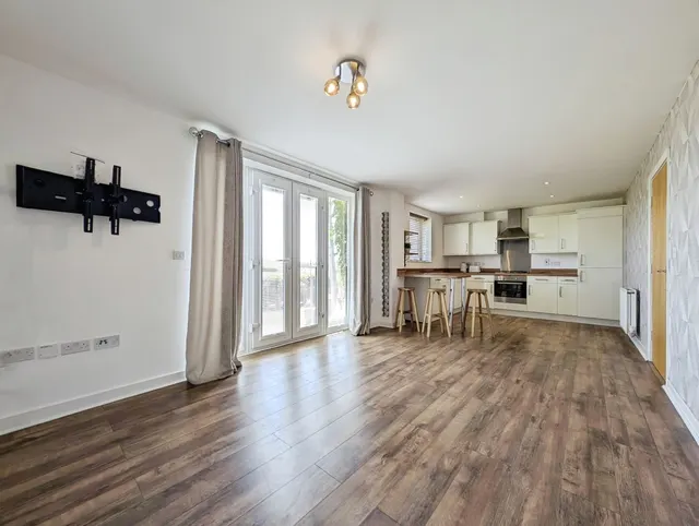 Photo 3 — Elmwood Park Court, Newcastle upon Tyne, Tyne and Wear, NE13