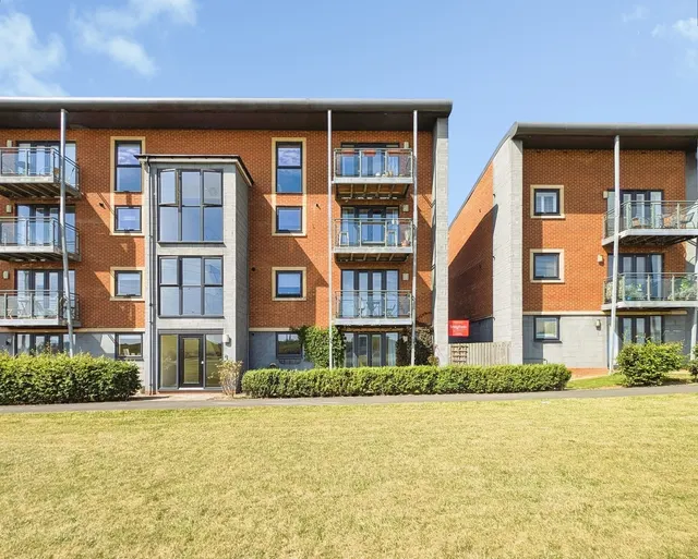 Elmwood Park Court, Newcastle upon Tyne, Tyne and Wear, NE13, photo 1