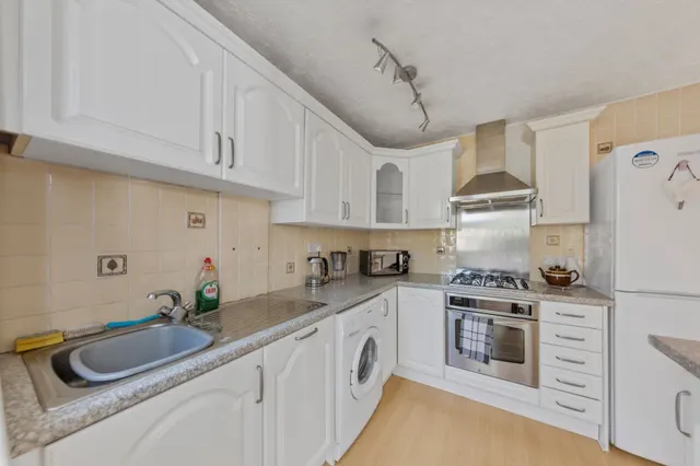 Photo 3 — Kiveton Drive, Ashton-In-Makerfield, Wigan, Wigan, WN4 9EX