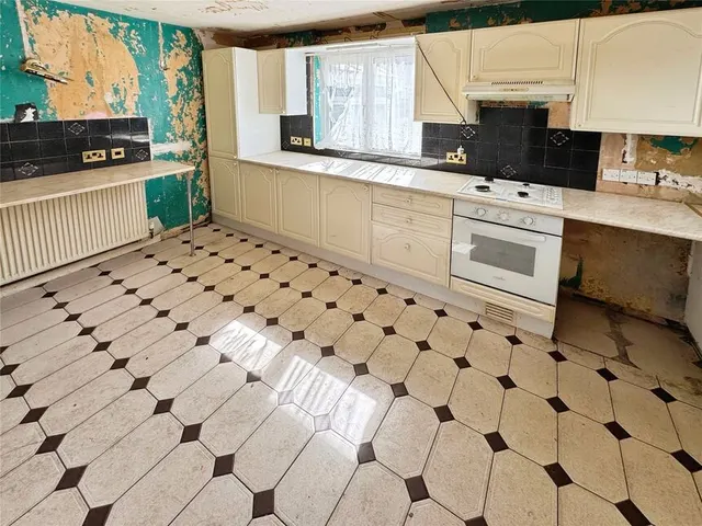 Photo 3 — Woodcroft, Telford, Shropshire, TF7