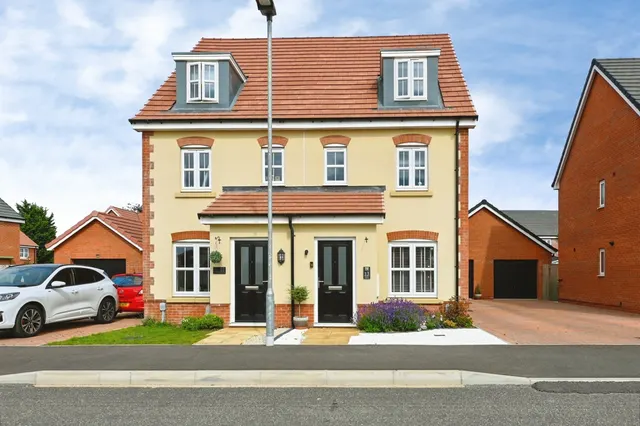 Daisy Drive, South Wootton, King's Lynn, photo 1