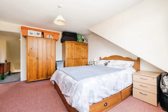 Photo 3 — Briscoe Road, Rainham, RM13