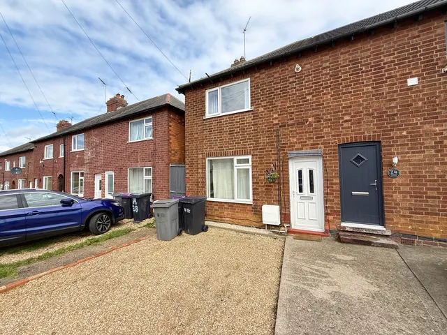 Brading Avenue, Grantham, photo 1
