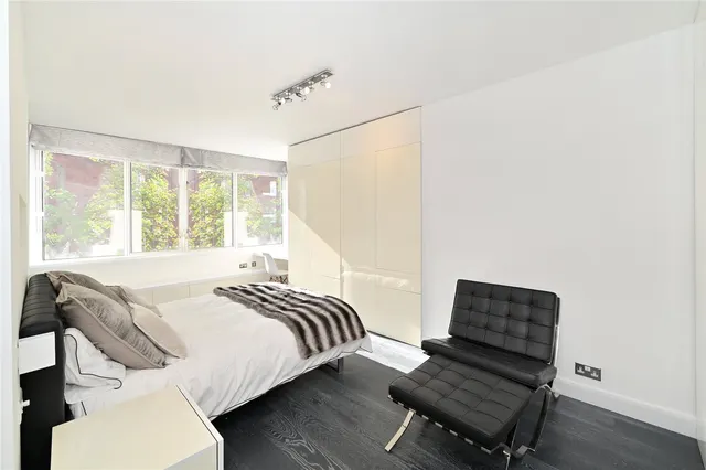 Bristol House, 67 Lower Sloane Street, London, SW1W, photo 1