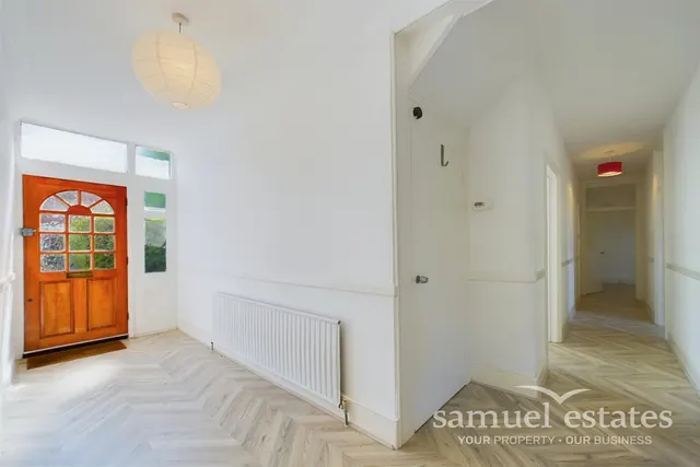 Photo 2 — Streatham Hill, London, Greater London, SW2 4PP