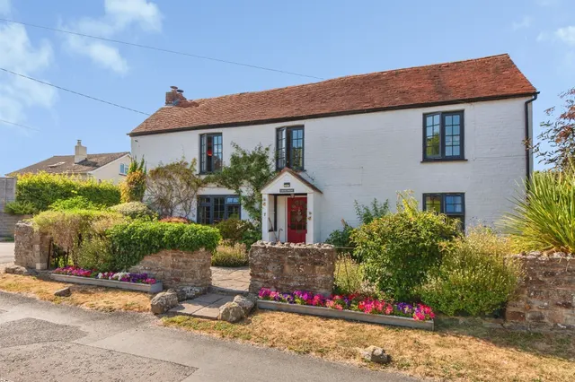 Court Lane, Edington, BA13, photo 1