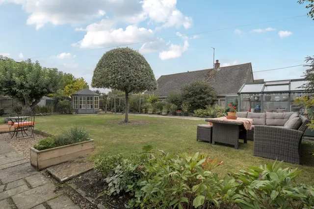 Court Lane, Edington, BA13, photo 2