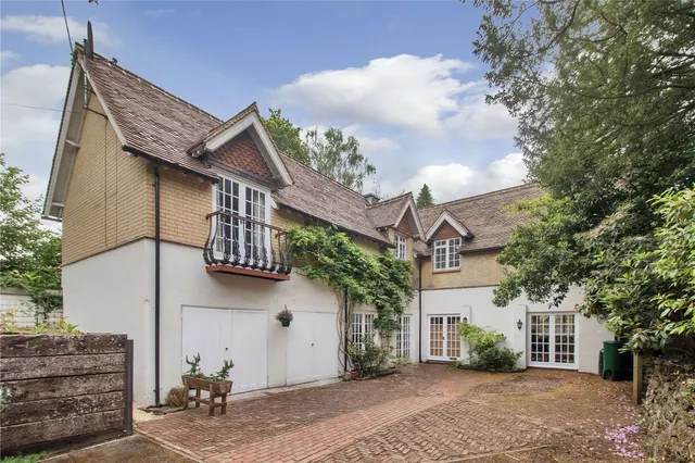 Broadwater Down, Tunbridge Wells, Kent, TN2 5NX, photo 1