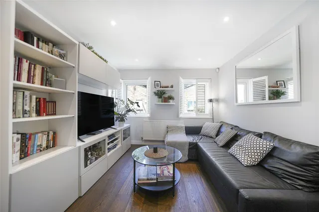 Cubitt Terrace, SW4, photo 3