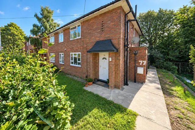 Tinshill Mount, Leeds, LS16, photo 1
