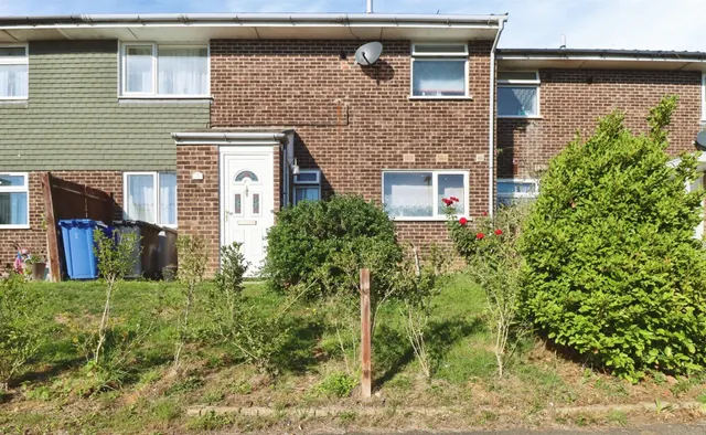 Alder Close, Desborough, NN14, photo 1