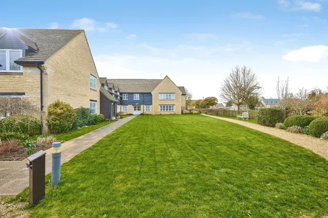 Carysfort Close, Peterborough, PE8, photo 2
