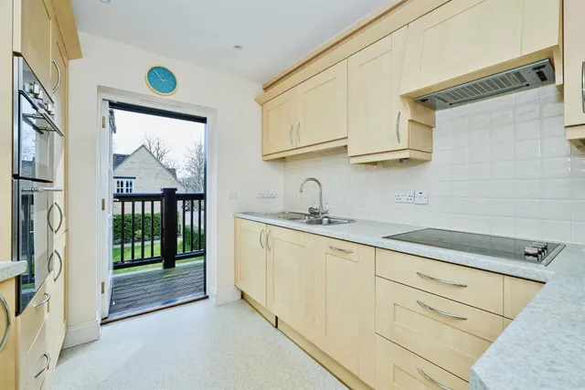 Carysfort Close, Peterborough, PE8, photo 3