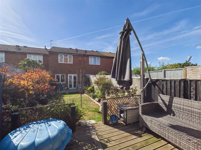 Overton Drive, Thame, OX9, photo 3