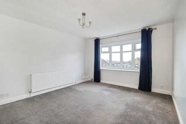 Photo 3 — Redhill Drive, Bredbury, Stockport, Greater Manchester, SK6