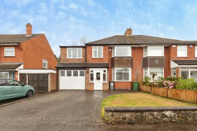 Leafield Road, Solihull, photo 1