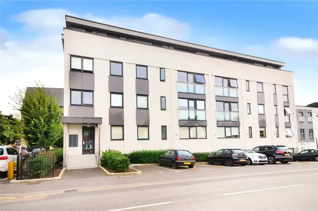 Christoper Road, East Grinstead, RH19, photo 1