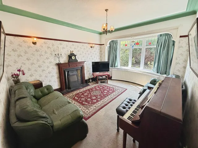 Bramhall Lane, Stockport, photo 3