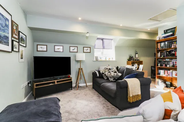 Queenswood Road, Sheffield, S6, photo 2