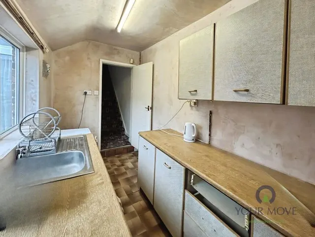 Rothesay Road, Normacot, ST3, photo 3