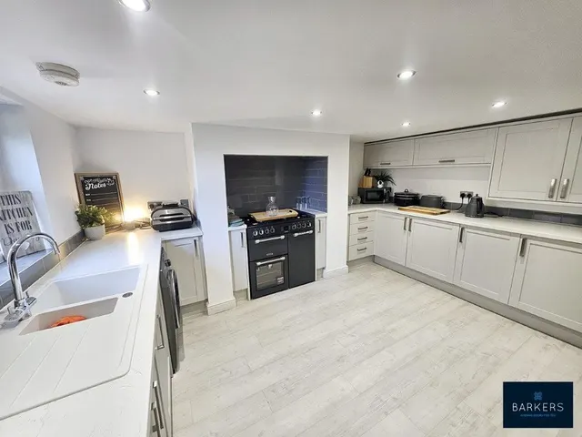 Photo 3 — Wesley Street, Cleckheaton BD19 3PU