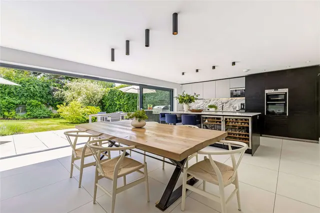 Photo 2 — Lodge Close, Stoke d'Abernon, Cobham, Surrey, KT11 2SG