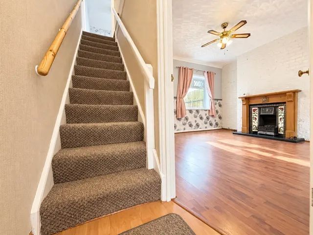 Grove Road, Clydach, SA6, photo 2