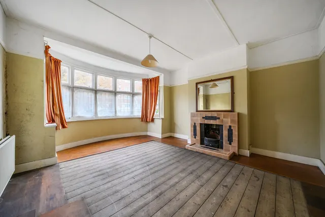 Lancaster Road, SE25, photo 2