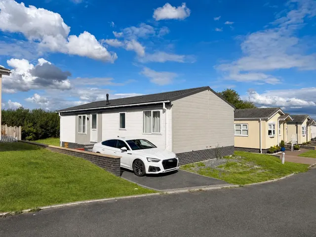 Scamford Park, Camrose, SA62, photo 2