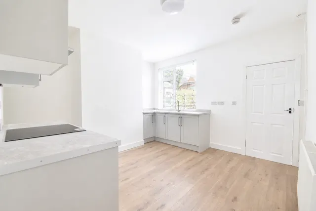 Ray Street, Heanor, DE75, photo 2