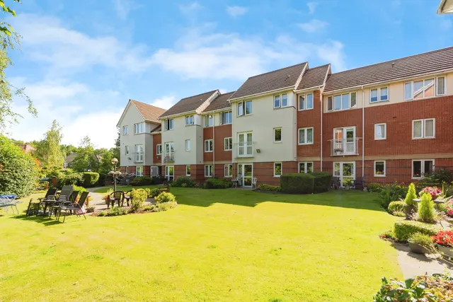 Bradshaw Lane, Warrington, WA4, photo 1