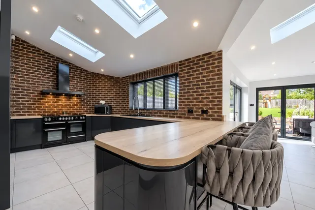 Thornes Road, Wakefield, photo 3