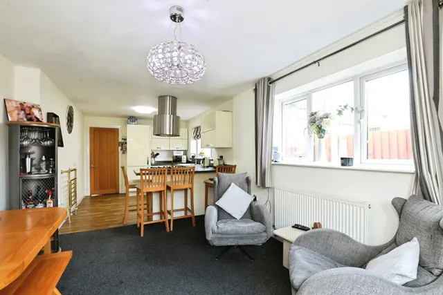 Redshank Avenue, Winsford, CW7, photo 3
