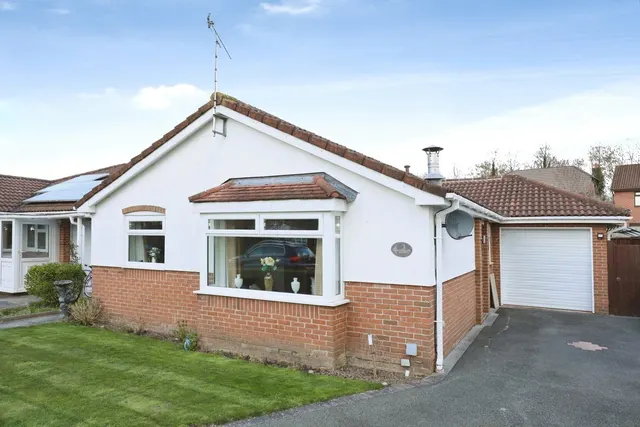 Redshank Avenue, Winsford, CW7, photo 1